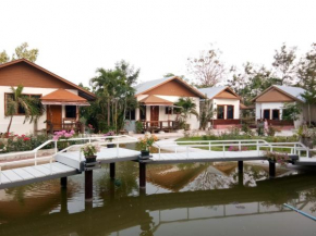 Hotels in Phu Wiang